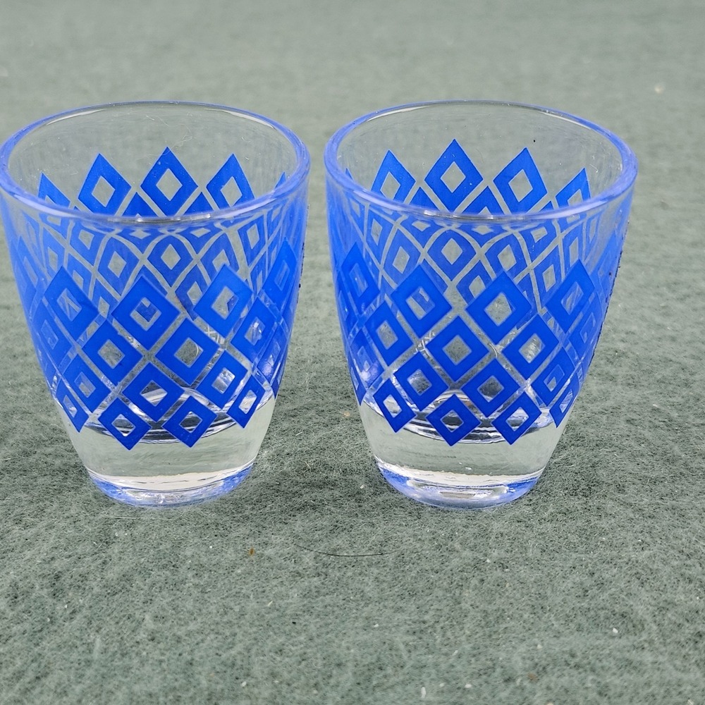 2 Vintage Cristallerie D'Arques Blue Diamond Cordial Shot Glasses Made in France